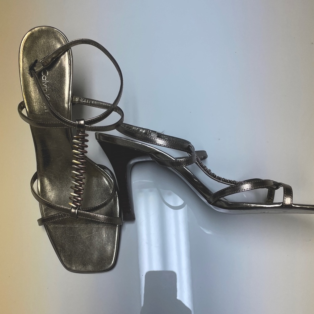 CALVIN KLEIN metallic sandals size 39 (8.5) with 3 inch heel